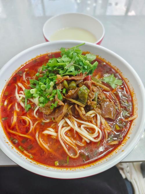 八道泡椒牛肉面